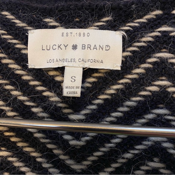 Lucky Brand sweater - Picture 3 of 6